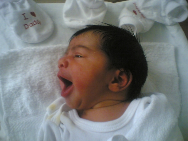 eh! help!this yawn is too big!